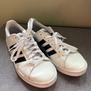 Adidas Shoes Mens 9 Womens 11
